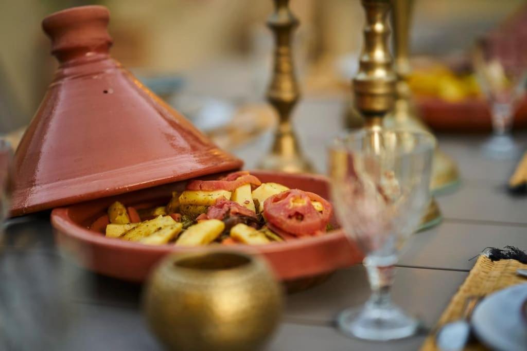 Riad Miloud En Exclusivite 10 P Au Coeur De La Medina Marraquexe Exterior foto